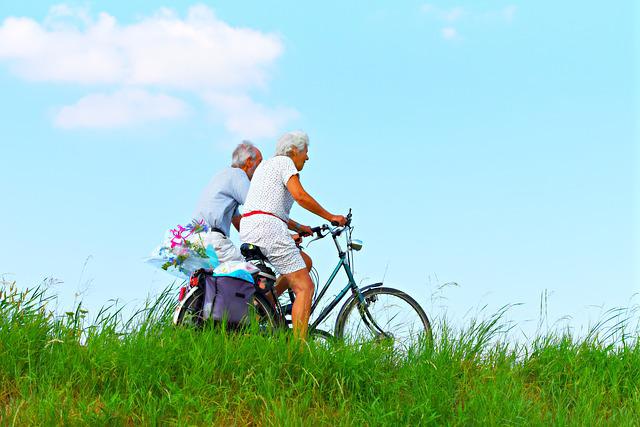 seniors bike ride image